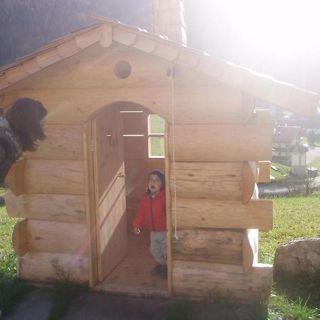 La Majon Apartments Selva di Val Gardena Rum bild