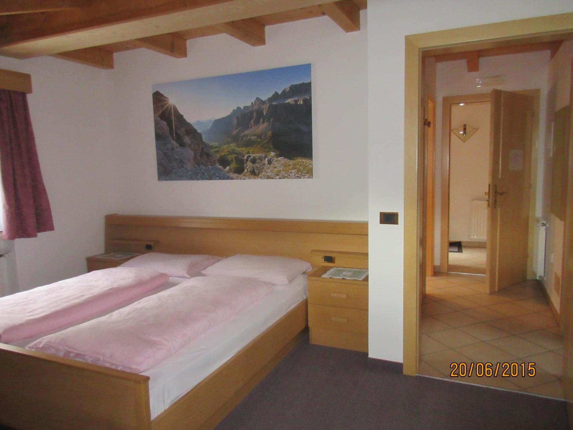 La Majon Apartments Selva di Val Gardena Rum bild