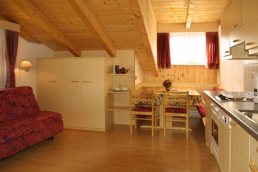 La Majon Apartments Selva di Val Gardena Exteriör bild