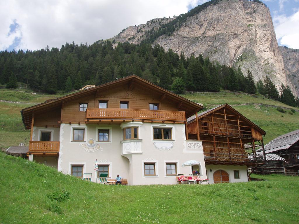 La Majon Apartments Selva di Val Gardena Exteriör bild