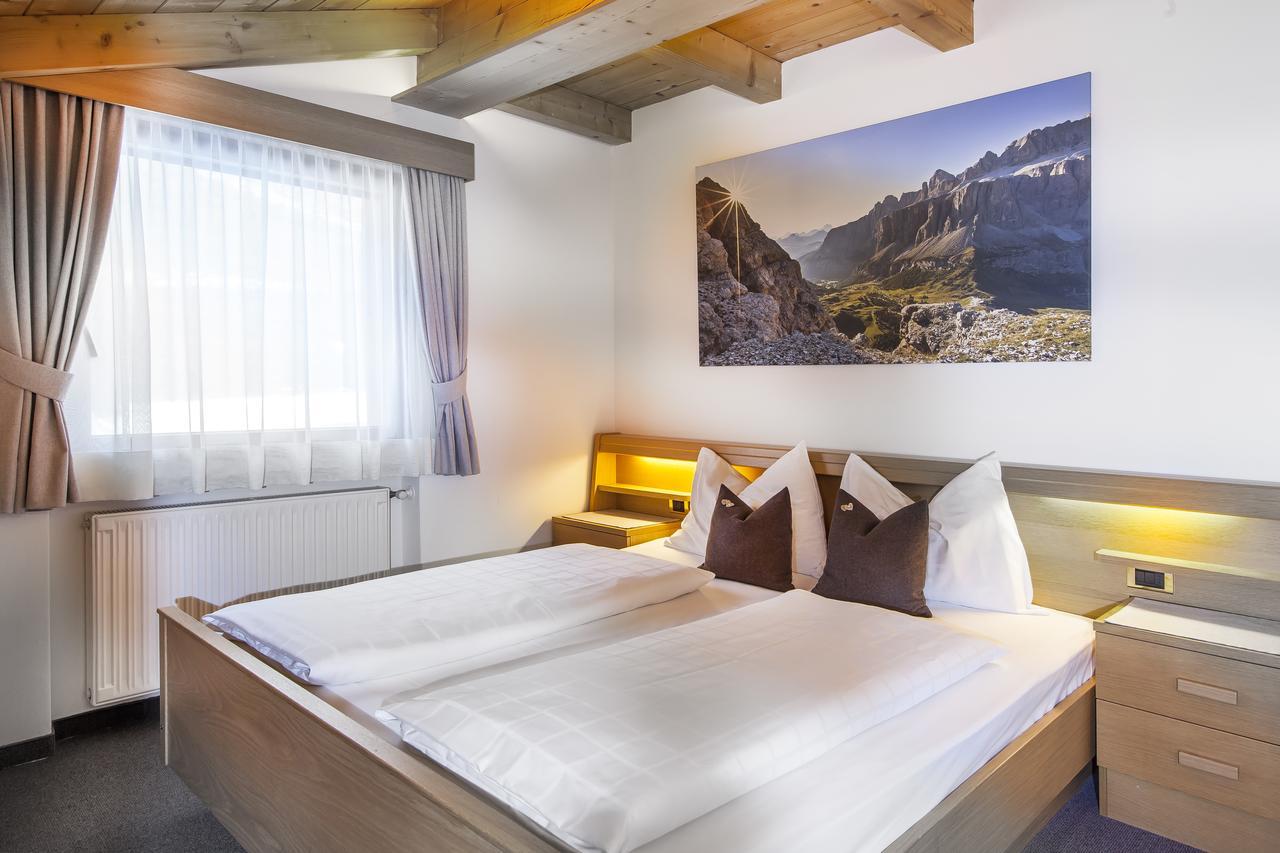 La Majon Apartments Selva di Val Gardena Exteriör bild