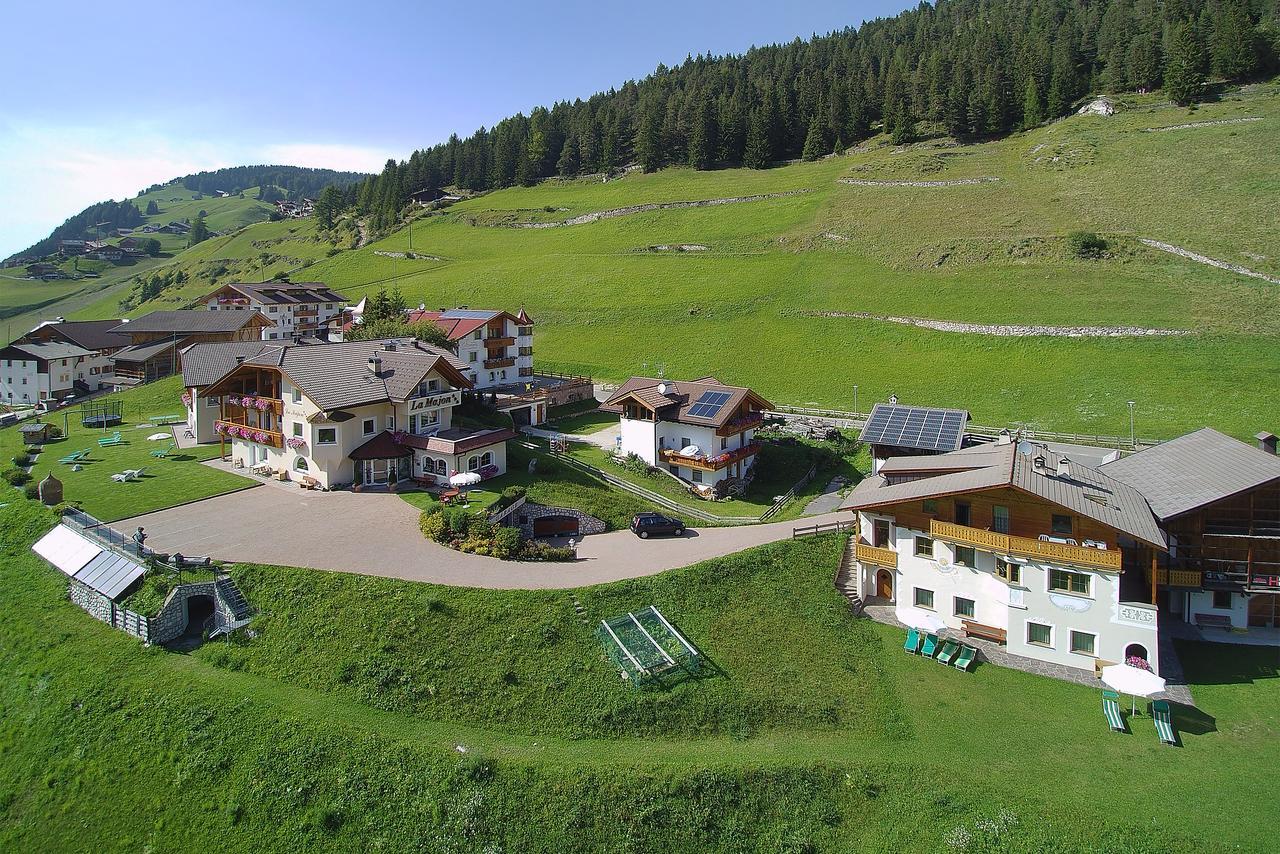La Majon Apartments Selva di Val Gardena Exteriör bild